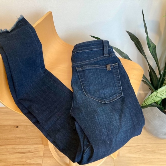 Joe’s Jeans high rise skinny ankle - Picture 3 of 3